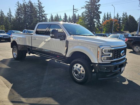 Used 2025 Ford F450 King Ranch w/ FX4 Off-Road Package image 3
