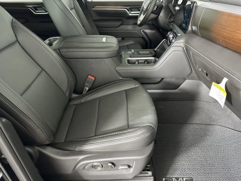 New 2025 GMC Sierra 2500 Denali w/ Denali Reserve Package image 12
