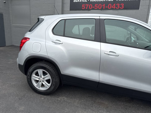 Used 2018 Chevrolet Trax LS image 9