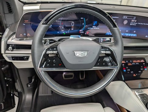 New 2026 Cadillac Vistiq Luxury w/ LPO, Floor Liner Package image 41