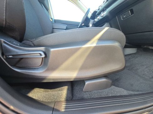 Used 2025 Honda CR-V EX image 16