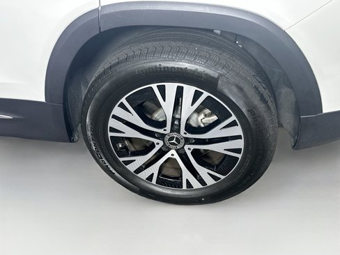 Used 2025 Mercedes-Benz GLB 250 image 11