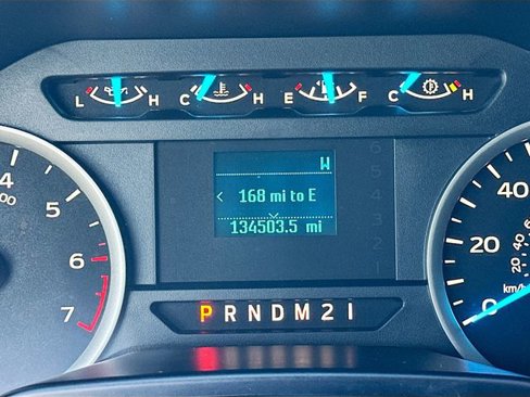 Used 2016 Ford F150 XLT image 12