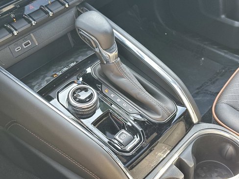 Certified 2024 GMC Canyon AT4 w/ AT4 Premium Package image 33