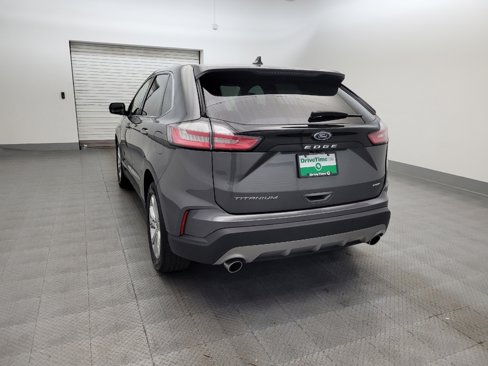 Used 2024 Ford Edge Titanium image 6