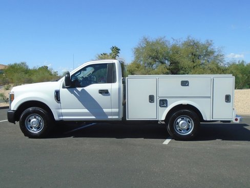 Used 2018 Ford F250 XL image 2
