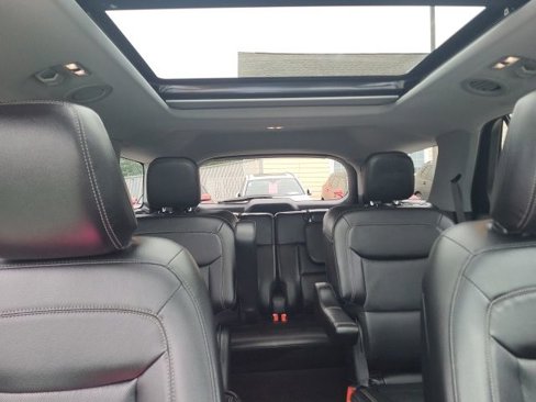 Used 2021 Ford Explorer Limited w/ Class III Trailer Tow Package image 6