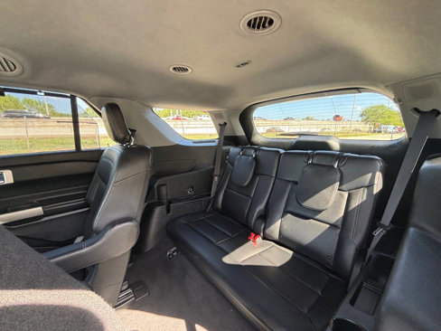 Used 2021 Ford Explorer Limited w/ Equipment Group 301A image 15