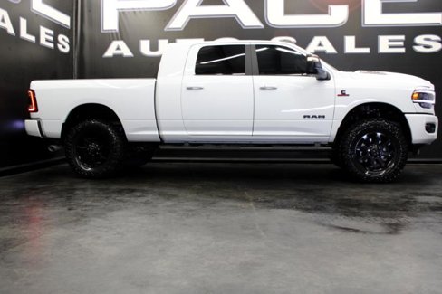 Used 2024 RAM 2500 Laramie w/ Night Edition image 4