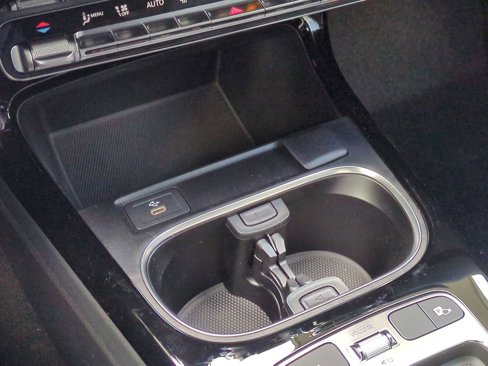 Used 2025 Mercedes-Benz CLA 250 4MATIC image 30