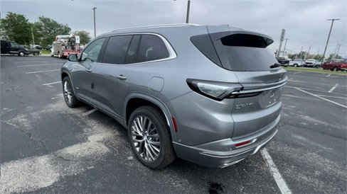 New 2026 Buick Enclave Avenir w/ Super Cruise Package image 8