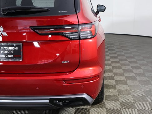 New 2025 Mitsubishi Outlander SEL image 23