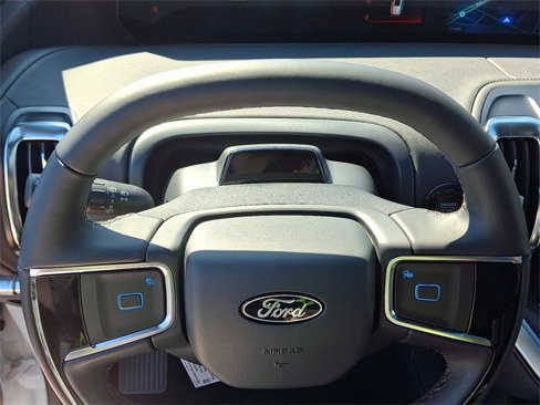 New 2025 Ford Expedition Max Platinum image 15