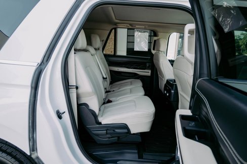 Used 2024 Ford Expedition Max Platinum image 13