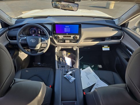 New 2026 Toyota Grand Highlander Platinum image 11