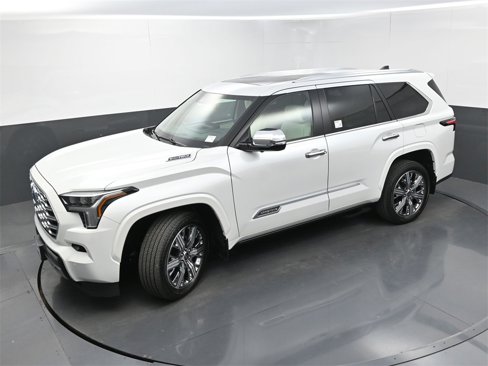Used 2024 Toyota Sequoia Capstone image 38