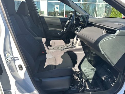 Certified 2025 Toyota Corolla Cross AWD Hybrid image 17