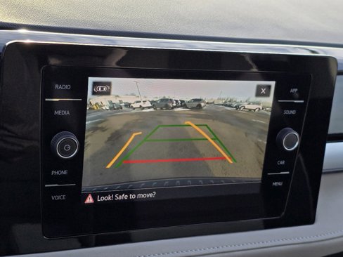 New 2025 Volkswagen Taos SE image 21