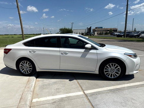 Used 2018 Toyota Avalon Limited w/ Carpet Mat Package image 7