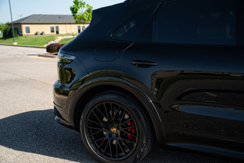 Used 2021 Porsche Cayenne GTS image 16