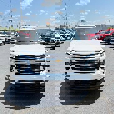 New 2026 Chevrolet Traverse LT w/ Driver Confidence Package image 9