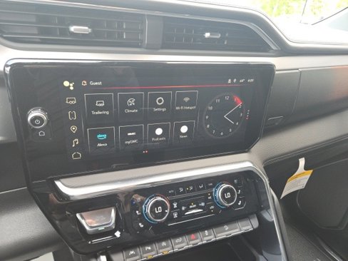 New 2025 GMC Sierra 1500 Denali w/ Denali Reserve Package image 16