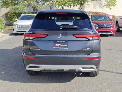 New 2025 Mitsubishi Outlander 4WD Plug-In Hybrid image 6