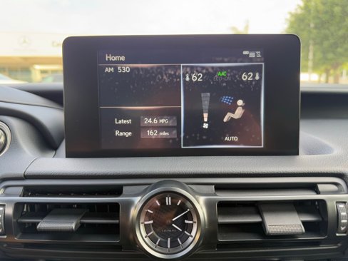 Used 2025 Lexus IS 300 image 29