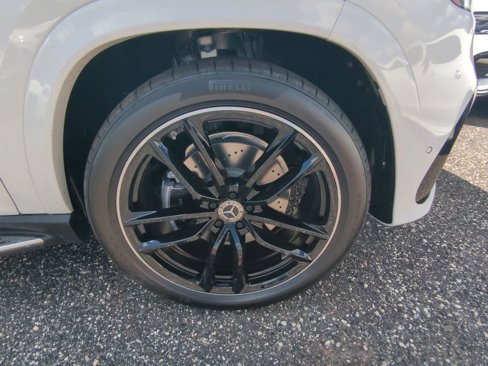 New 2026 Mercedes-Benz GLS 450 4MATIC image 24