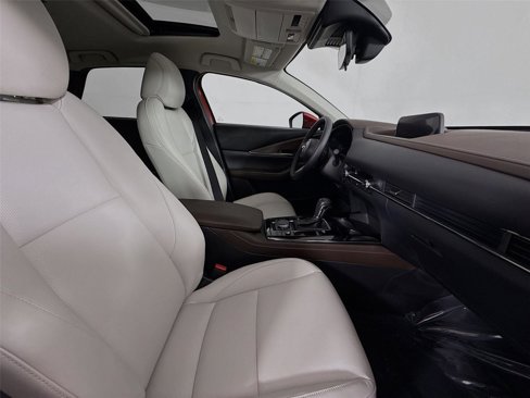 Certified 2025 MAZDA CX-30 AWD 2.5 S w/ Premium Package image 46