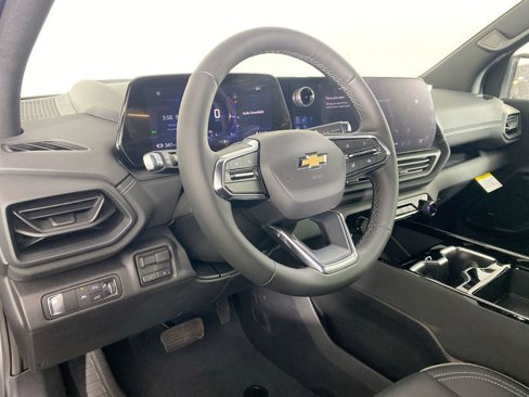 New 2025 Chevrolet Silverado EV LT image 11