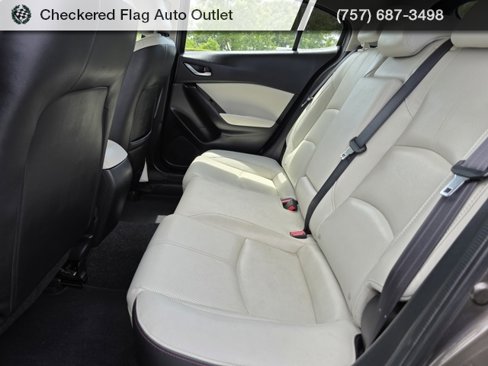 Used 2017 MAZDA MAZDA3 Grand Touring image 20