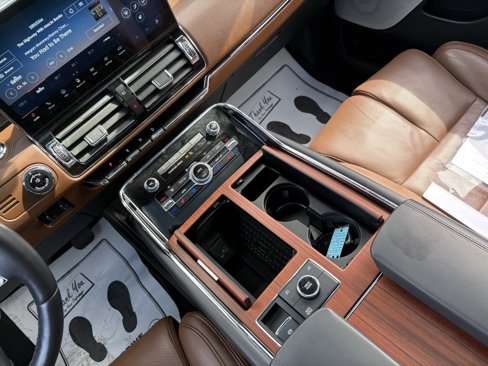 Used 2024 Lincoln Navigator L Reserve image 36