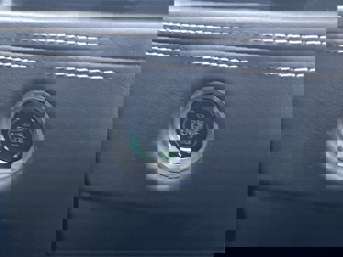 Certified 2025 Cadillac Escalade ESV V image 15