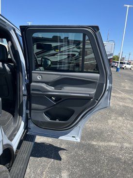 New 2025 Lincoln Navigator Reserve w/ Jet Appearance Package image 14
