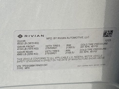 Used 2024 Rivian R1S Adventure image 37