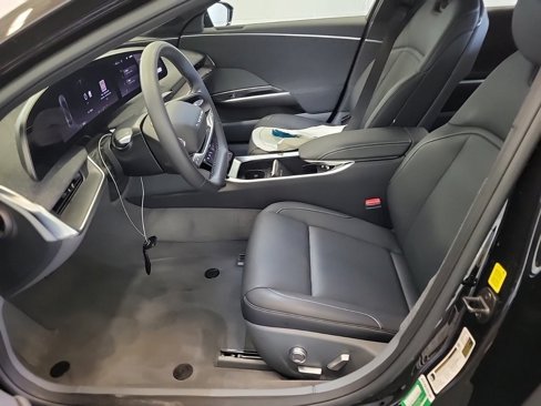Used 2024 Lucid Air Touring image 3