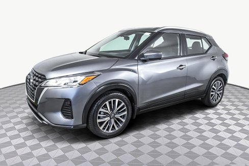 Used 2022 Nissan Kicks SV image 4