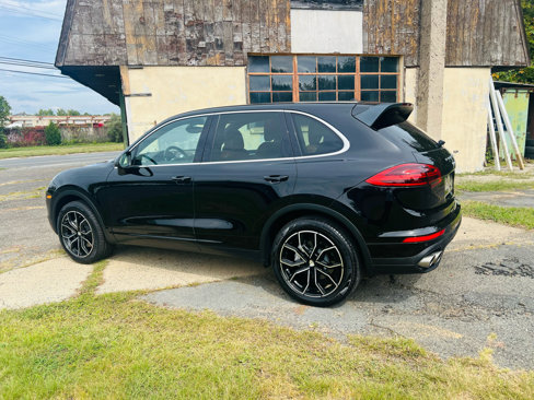 Used 2018 Porsche Cayenne S image 4