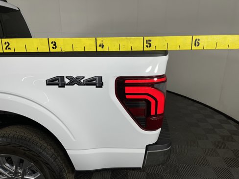 Used 2024 Ford F150 Lariat image 9