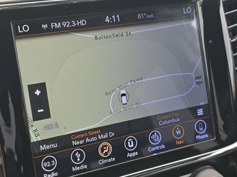 Used 2019 Jeep Grand Cherokee Laredo w/ Laredo X Package image 2