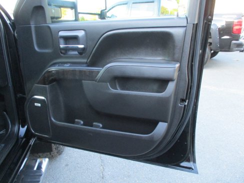 Used 2015 GMC Sierra 2500 Denali w/ Snow Plow Prep Package image 28