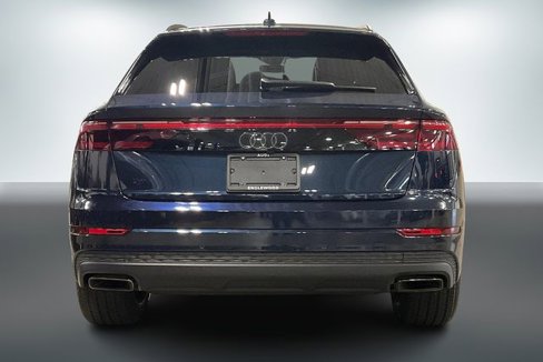 Certified 2025 Audi Q8 Premium image 4