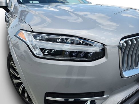 Certified 2025 Volvo XC90 B5 Core image 30