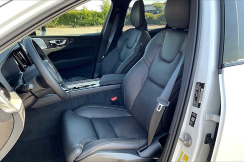 New 2026 Volvo XC60 B5 Ultra w/ Climate Package image 11