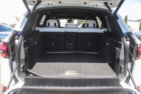 Used 2024 BMW X5 sDrive40i w/ Premium Package image 26