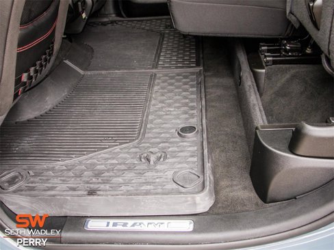 Used 2021 RAM 1500 TRX w/ TRX Lanuch Edition image 32