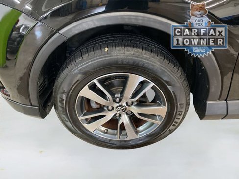 Used 2017 Toyota RAV4 XLE image 19