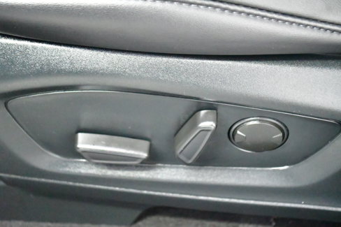 Used 2024 Ford Explorer XLT w/ Equipment Group 202A image 15