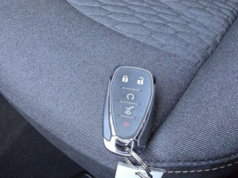 Used 2020 Chevrolet Equinox LT image 18